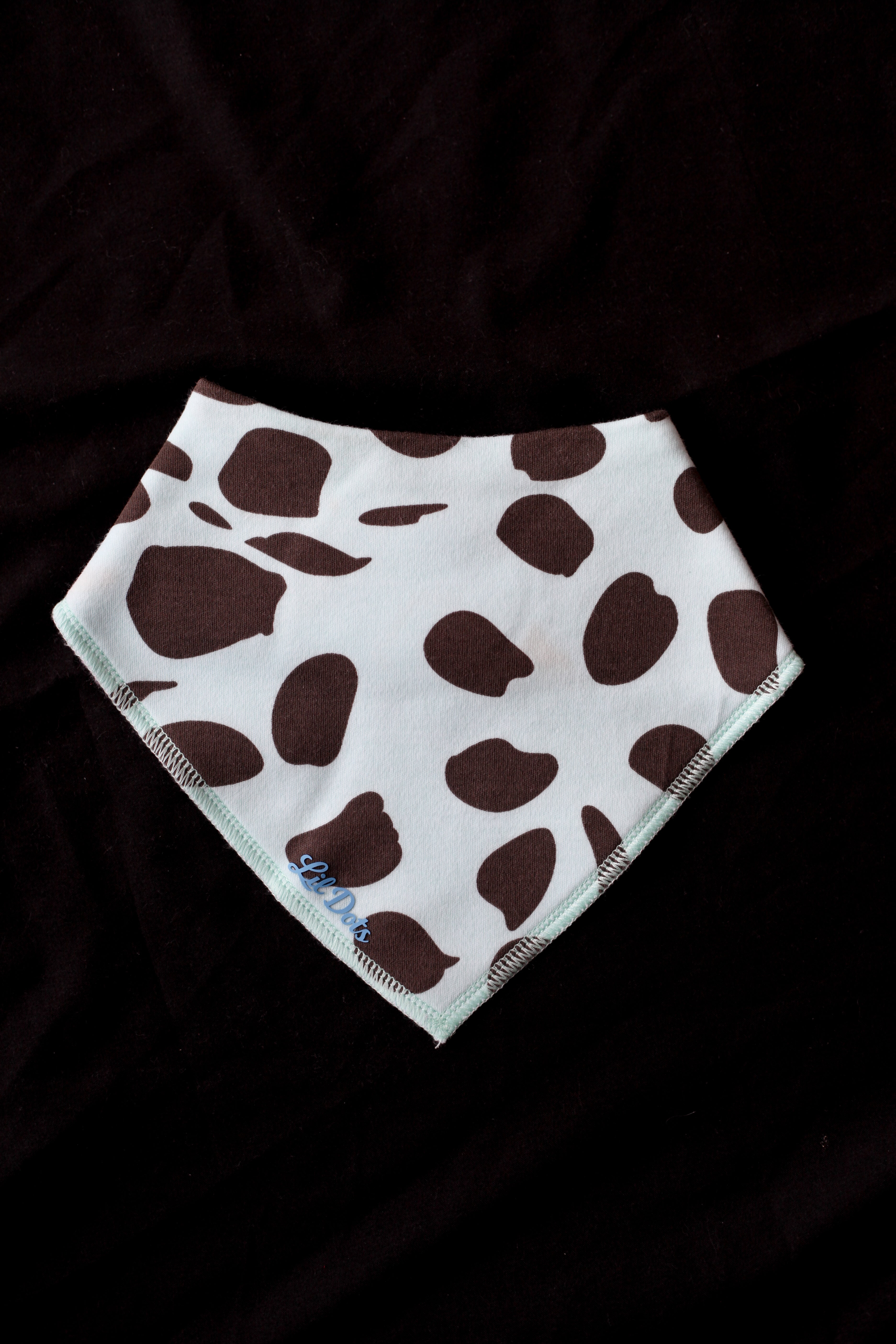 Lil Dots Dribble Bibs - Soft, Stylish & Made for Everyday Messes.